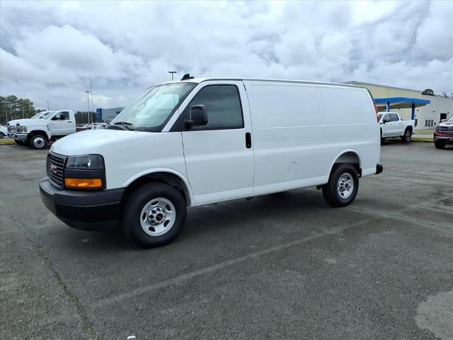 2025 GMC Savana Cargo 2500 Base