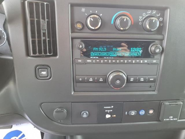 2024 Chevrolet Express Cargo 2500 WT