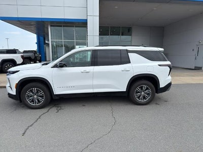 2024 Chevrolet Traverse LT