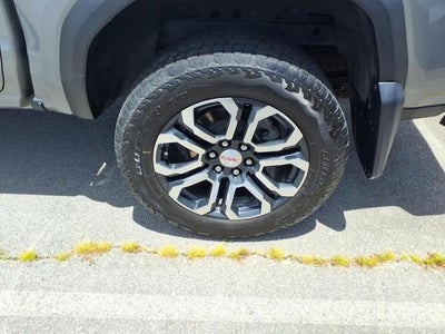 2024 GMC Canyon AT4