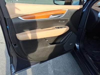 2019 Cadillac XT5 Platinum AWD
