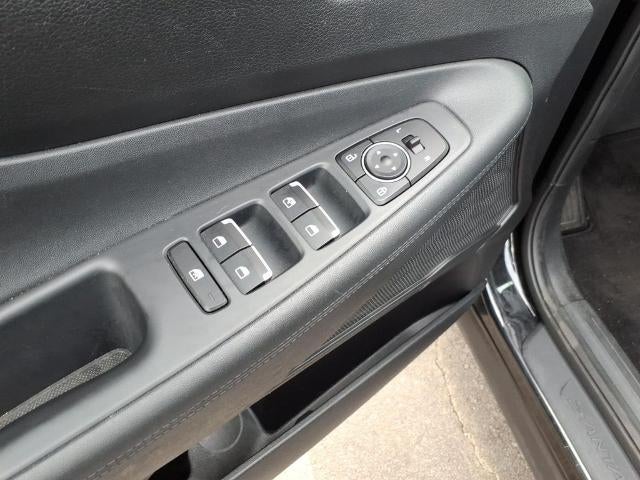 2021 Hyundai Santa Fe SE