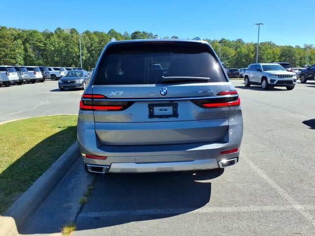 2025 BMW X7 xDrive40i