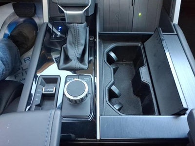 2024 Toyota Sequoia SR5